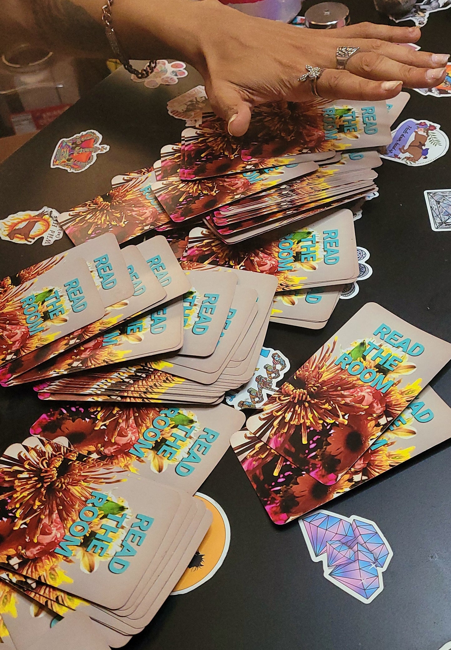 READ THE ROOM Oracle Clarification Deck